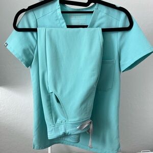 Fresh aqua figs scrub set xs petite